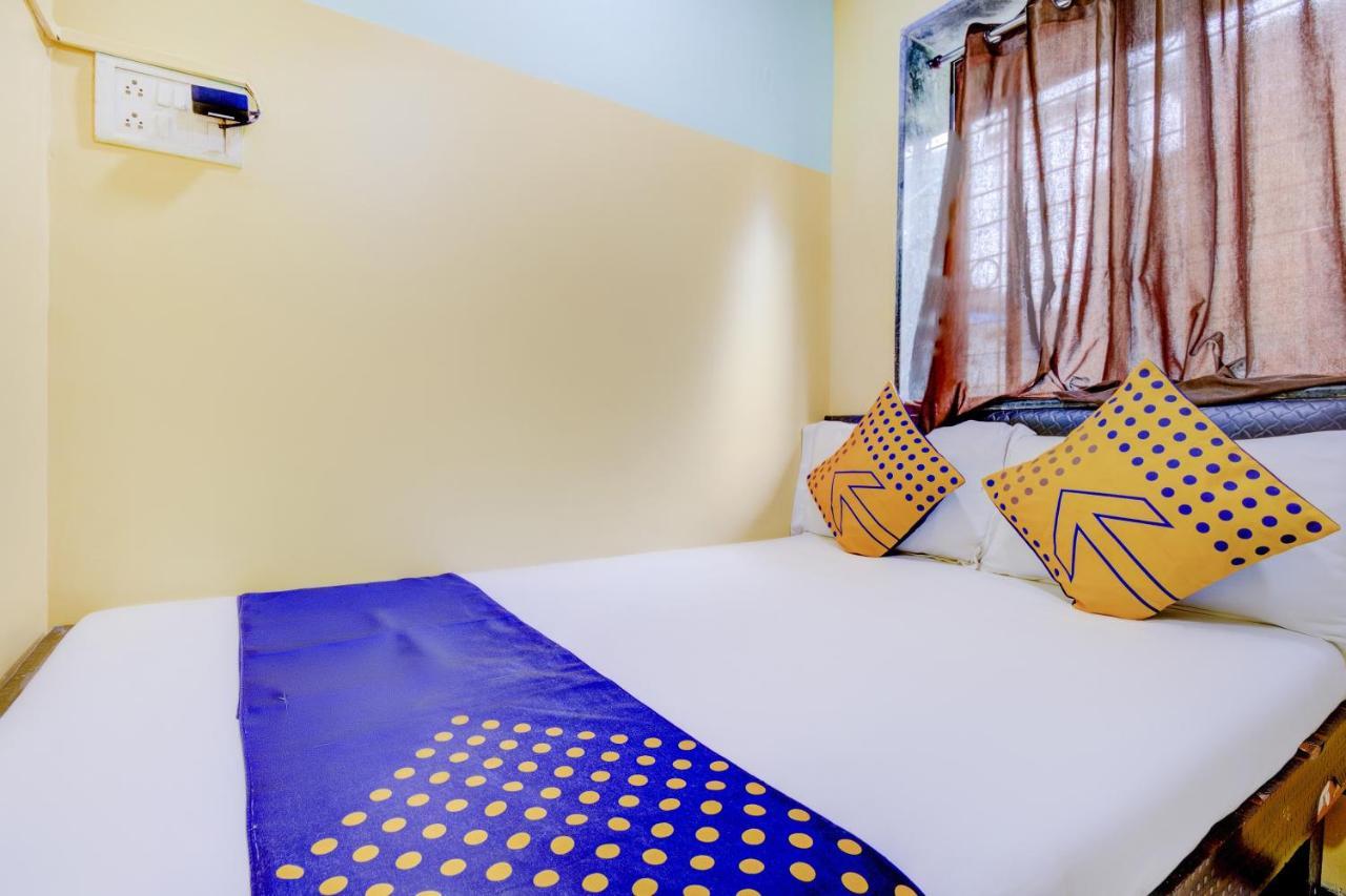 מומביי Oyo 70661 Hotel Al Makkah Managed By Hotel Paris מראה חיצוני תמונה