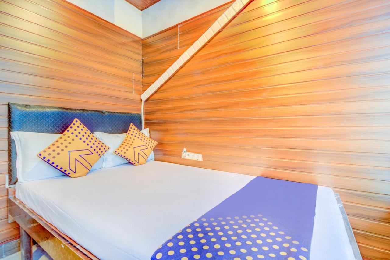 מומביי Oyo 70661 Hotel Al Makkah Managed By Hotel Paris מראה חיצוני תמונה
