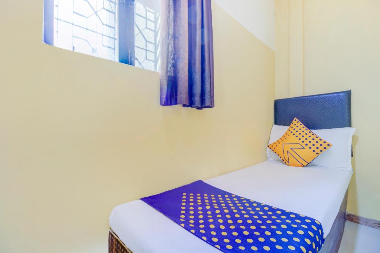 מומביי Oyo 70661 Hotel Al Makkah Managed By Hotel Paris מראה חיצוני תמונה