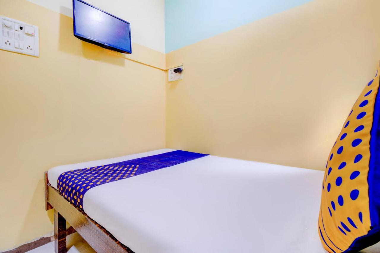 מומביי Oyo 70661 Hotel Al Makkah Managed By Hotel Paris מראה חיצוני תמונה
